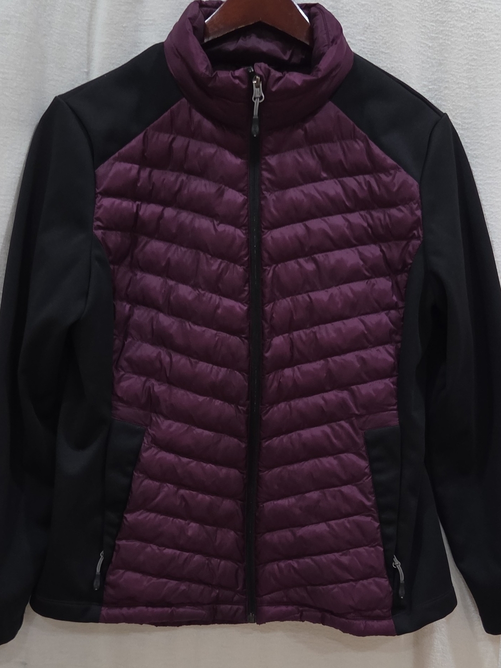 32 Degrees Quilted Jacket in Plum and Black